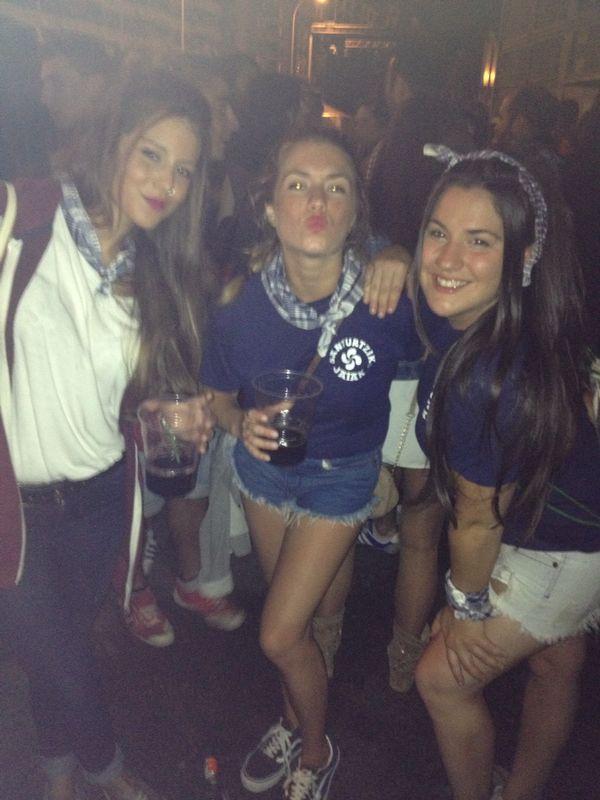 mailo_07's tweet photo. Momento de fiestas de Santurtzi. El año que viene mas y mejor :) :) http://t.co/scHGNNGfnE