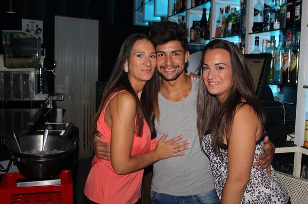 PubPandora's tweet photo. Buena noche en @PubPandora !! Os esperamos el próximo fin de semana!! http://t.co/tEa4uI1g1y