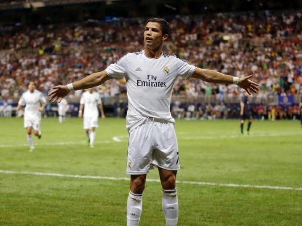 MotivacionesF's tweet photo. "Nadie me ha dado nada. De donde yo vengo, soñar es muy complicado, pero nunca dejé de hacerlo" - Cristiano Ronaldo. http://t.co/FXm2pdEddf