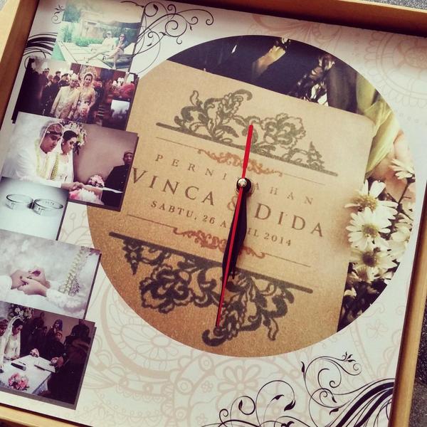 Photo print on wood with clock, order now !! <a href="/infobdg/">BANDUNG ᮘᮔ᮪ᮓᮥᮀ</a> <a href="/theINACRAFT/">INACRAFT</a>