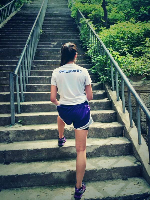 pauweenie's tweet image. Stairway to heaven #LegWorkForDays #SoIKnowItsReal #doitwithme #legsburnrightnow #noodlelegsrightafter