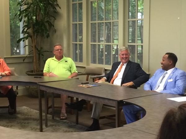 CollierForTexas's tweet photo. Talking to voters in Bryan, TX, and at @FortBendChamber. What a great first day on the #WatchdogTour! http://t.co/LfVqVXyAma