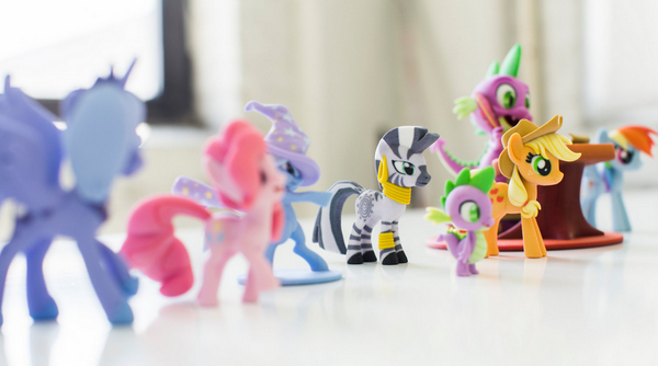 aimeeesaurus's tweet photo. Disrupting the toy industry, @Shapeways &amp; @Hasbro partner to 3D print My Little Pony http://t.co/CNkauVUsHL http://t.co/4kCwuHEuIJ #MLP