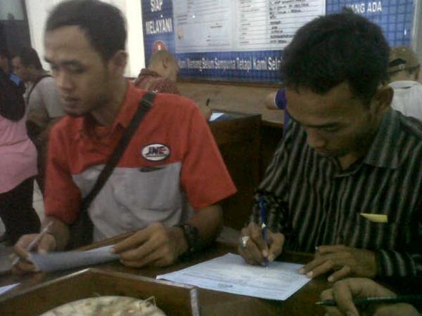 #SIMAKOLEKTIFMENWAISTA at Satpas DaanMogot