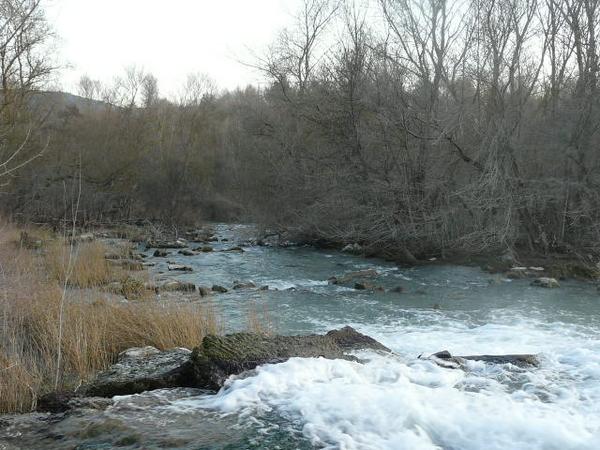 AytoCarcastillo's tweet photo. 'La Presa' en el río Aragón #Carcastillo entre las 10 zonas naturales de #Navarra aptas baño http://t.co/PJ48g0kR4S http://t.co/VlKVXeMyBx