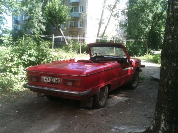 PR_AD_ASH's tweet image. В соседнем дворе кто-то приехал на красном кабриолете. Крррутяк!