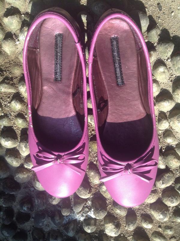 lilthingsSTUFF's tweet photo. #barter size 39 tltsn http://t.co/JAAfDCfsfG