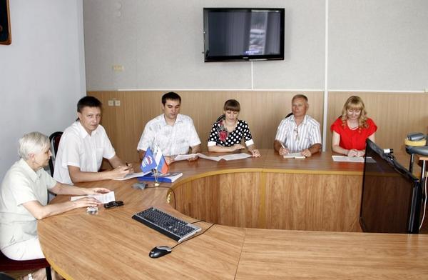 #Валуйки #заседание #сторонники #
18 июля состоялось очередное заседание местного Совета ст... storonniki.info/sovety/regiona…