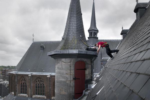 Tentoonstelling van stadsfotograaf <a href="/RobOvermeer/">Rob Overmeer</a> nog niet gezien? De #Pieterskerk #Leiden is vandaag van 11u-18u open