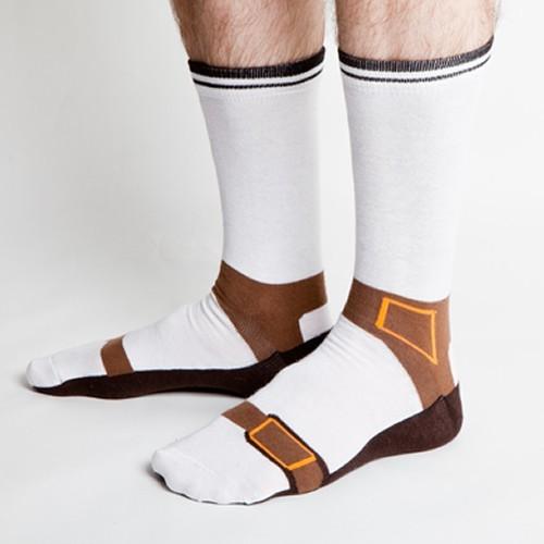 bweye's tweet image. 방에서 신고있으면 엄마 화나게 하는 양말.jpg