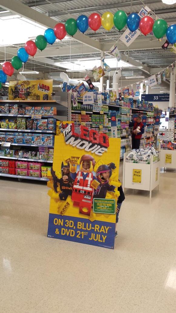 lensmith8280's tweet photo. A huge well done to Ami and the GM team for the launch of the Lego movie.  #Proudofyou @max2bmw @Elitaly http://t.co/RtAcqTIz4S