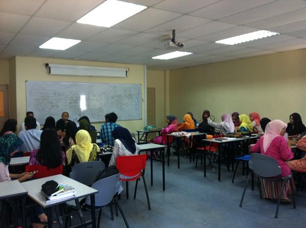 Trifinity2014's tweet image. Meeting kolaborasi! @Trifinity2014 dan @Projek3Dekad! We present to you opening and closing of #30YearsofUnity 🎉🎊🎊🎊🎉