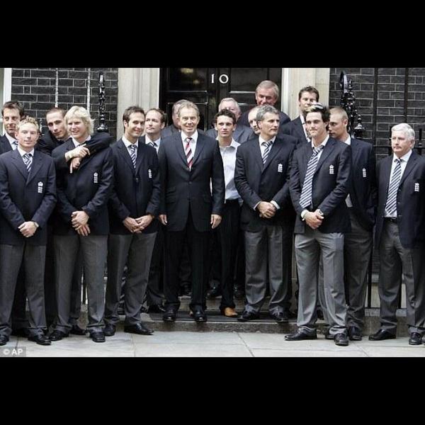 Nice baggy trousers bro.<a href="/KP24/">Kevin Pietersen🦏</a>