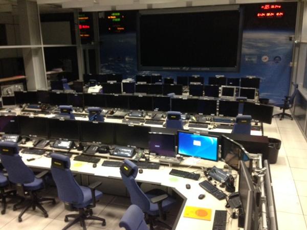 esaoperations's tweet photo. An empty #ATV5 control room, but not for long... http://t.co/zt3me8iNTh http://t.co/cs1FCDAgY4