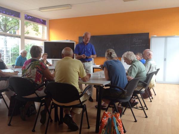 Cursus iPad #zomerschool <a href="/gemTiel/">gemeente Tiel</a> geeft enorme inzichten over #www aan Tielse senioren