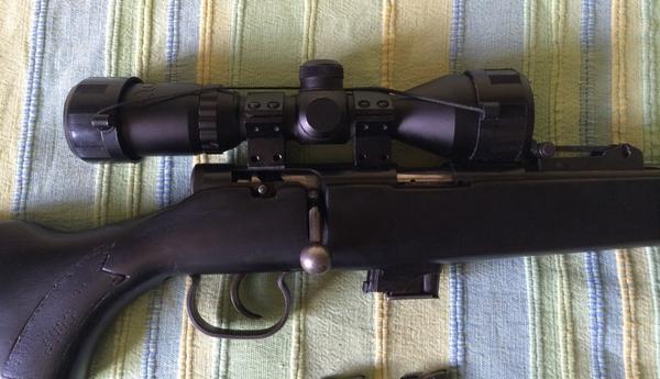 petrobicas's tweet photo. Se vende rifle del 22 marcA tox. http://t.co/3zfDUThlJD