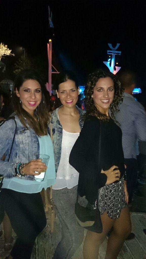 anabora85's tweet photo. Bailandoooo, bailadoooo.... jajaja http://t.co/znPlQZIALu