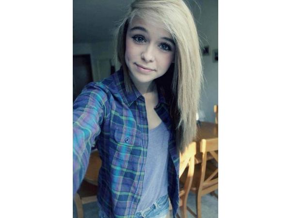 JesSimons_'s tweet image. SELFIEE!!