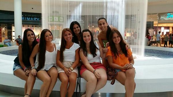 Lorenarfdez's tweet photo. "@makita_yo: Ayyyy mis xurrintingass!! @AzucenaZahios @Lorenarfdez @mary__l_p @Mariiaa21 @vsanchezh03 @CristinaHndez http://t.co/pkVykoK3cd"
