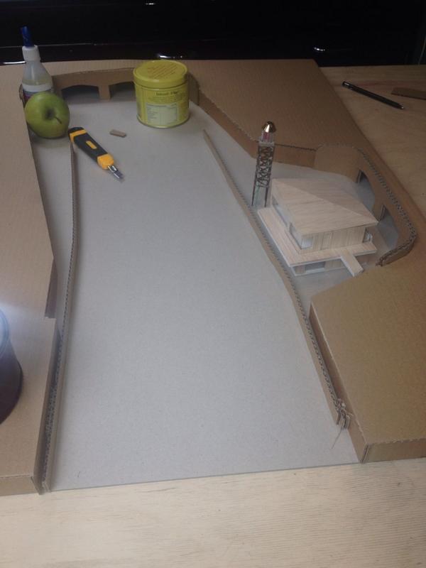 Rif010 in aanbouw als maquette 1:100