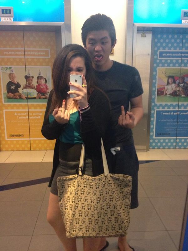 mellyyyyyyy23's tweet image. yeap! that's my baby and I. #wegangsta #wealsoloveit #literally 😚