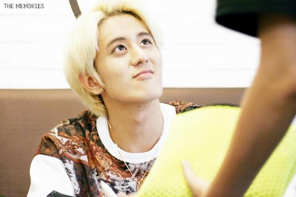 <2014.7.19 안양나보러팬미팅>
요즘미모에더더더물오르고있녜
쟌망터지는눈망울보소..♡
<a href="/95jeonghu/">trigga</a> #NOM #정후