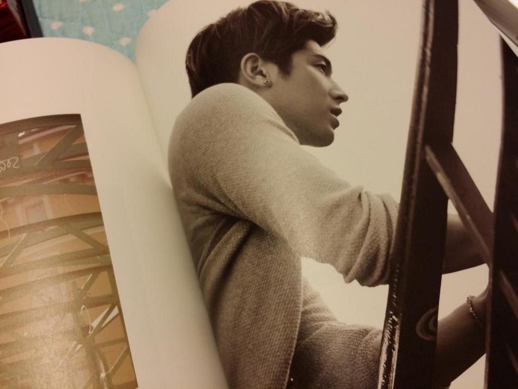 BtFABmtCUAIfwRS.jpg:large