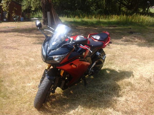 pyramiduk's tweet photo. BIKE FOR SALE! Yamaha FZ1 2007 with Pyramid custom lowers, only £4300. Tel: 07890 516568 for further details! http://t.co/GjiPzMBSpU