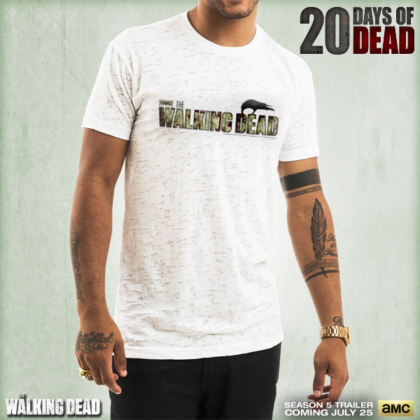 WalkingDead_AMC's tweet photo. RT to win a #20DaysofDead prize pack! For more official #TheWalkingDead merchandise, go to http://t.co/r0lyKJTVTc http://t.co/kcEWnljuyb
