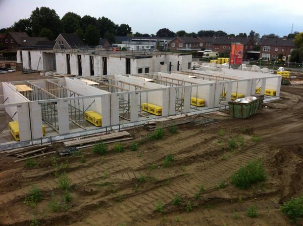 Wat gaat het snel. #lean. #overloon, medisch centrum en 31 woningen.