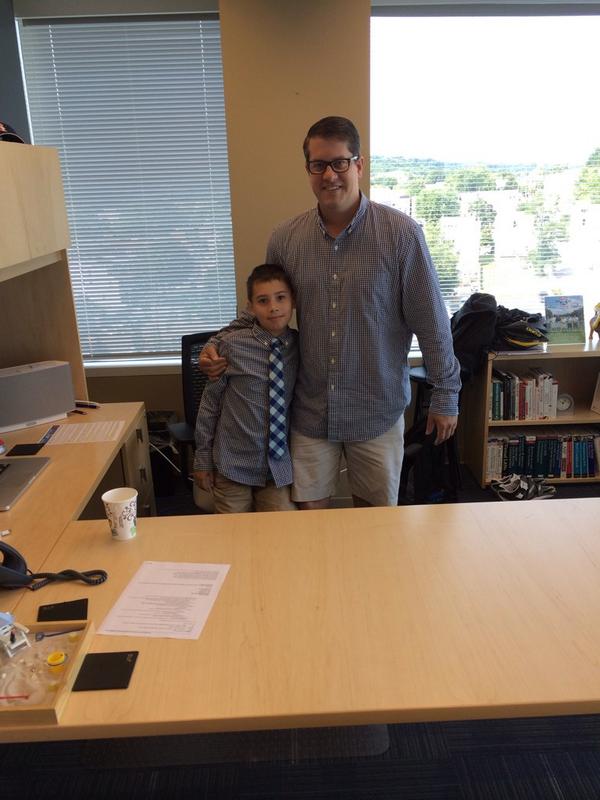 _RazorTech's tweet image. Did you hear? Today is bring your mini-me to work day! #nerdspawn @jaytgagne