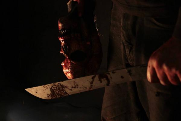 Headless_Movie's tweet photo. Just 30 MINS left! Last call for @Headless_Movie DVD, BluRay, and @VultraVideo VHS preorders! http://t.co/iE8WFwUBek http://t.co/qxIdPLA9zb