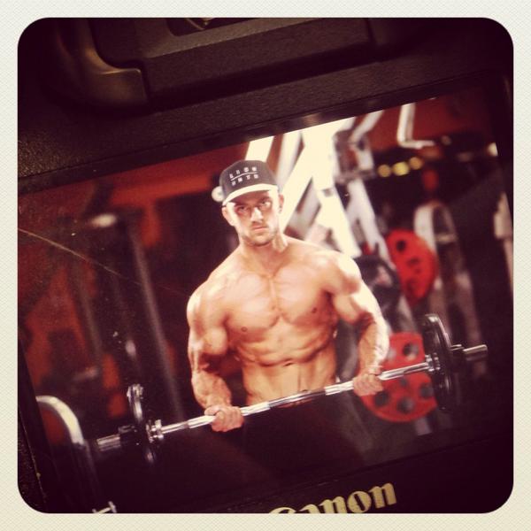 JoshBeetFitness's tweet photo. Shot straight from the camera today with my man @BaileyImage 👍
Thanks again! #BaileyImage 
🔃🍷 http://t.co/entB2hgpvO