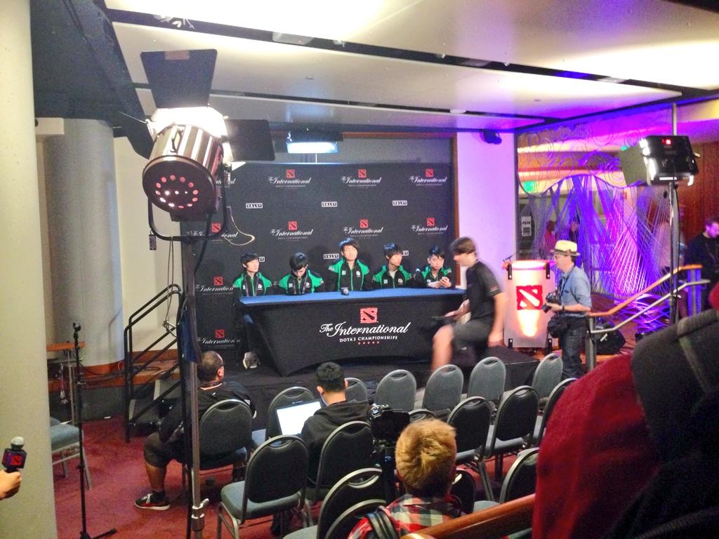 BtFQC-uCUAA7f4Q.jpg:large