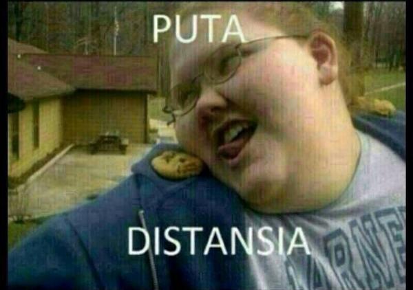 ElPolvi's tweet photo. La distancia sólo hace daño. http://t.co/lTNre30RtE