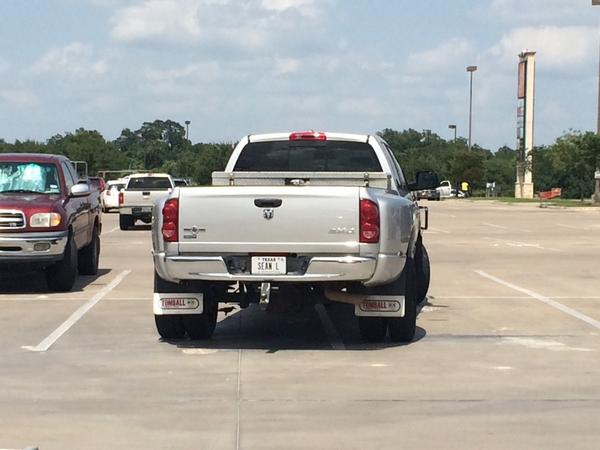 horribleparking's tweet photo. http://t.co/37jo3lJfF9