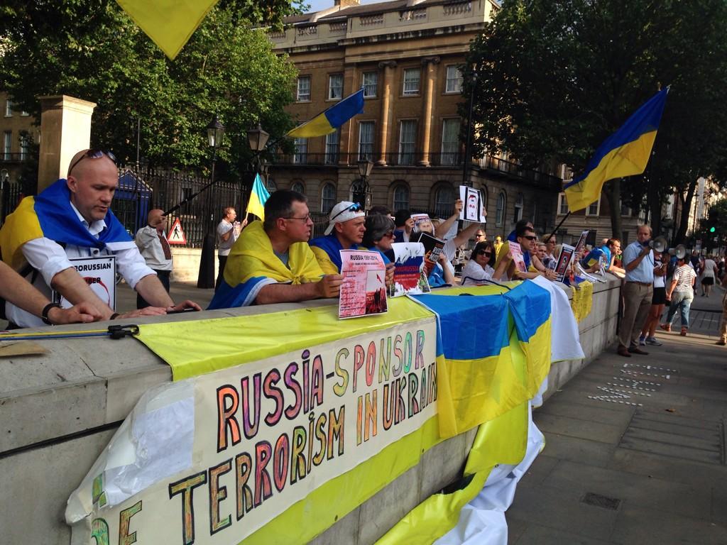 BtFak6kIUAArz9W.jpg:large