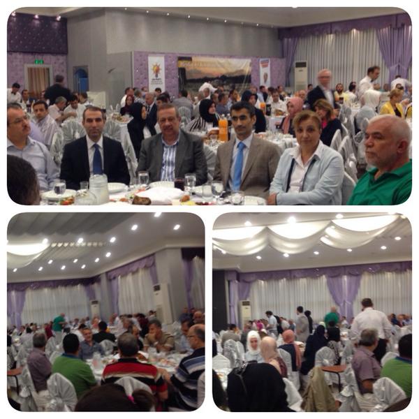 AKBahcelievler's tweet photo. İlçemizin düzenlediği Protokol iftarındayız @sabahat_turan @zulkufturkoglu @osmandevelioglu @adnan_dvlg http://t.co/grhpfrtFLl