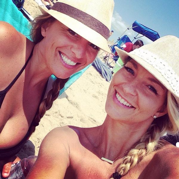 KendraDull's tweet photo. “@MrsCTAmerica: Beach time beauties!! @KendraDull #tikibar #summerfun #momtime http://t.co/ytO2pliK4a”fun with my girl!!