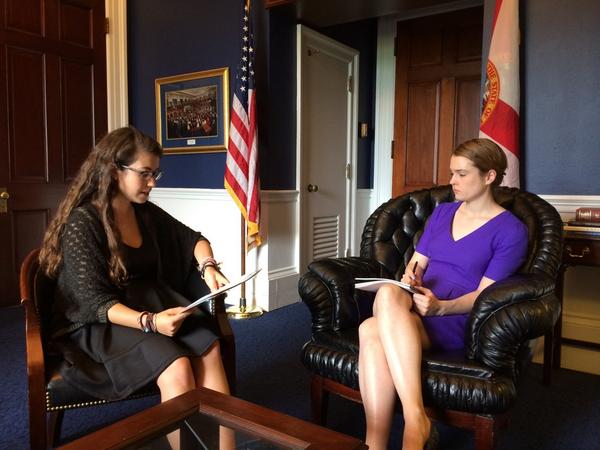 TheRAC's tweet photo. .@mcorpsDC participant Rachel Reindl of Jacksonville, FL meets w/ Rep. @AnderCrenshaw staffer on #ENDA. #mcorpsdc14 http://t.co/izpqt7lUiH