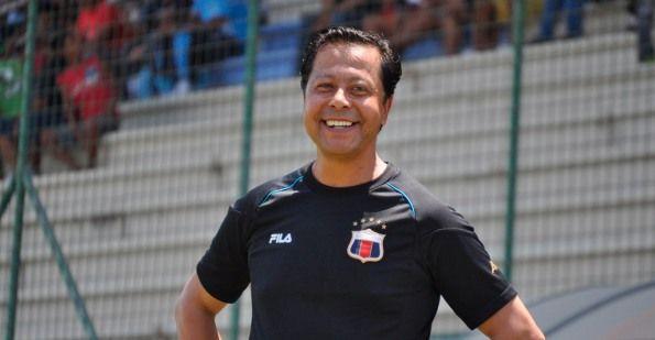 ElNacional_EC's tweet photo. Juan Carlos Garay regresa al Deportivo Quito por pedido de sus jugadores http://t.co/wfD1exFOvl | #SDQ http://t.co/xLRjDWwQuc