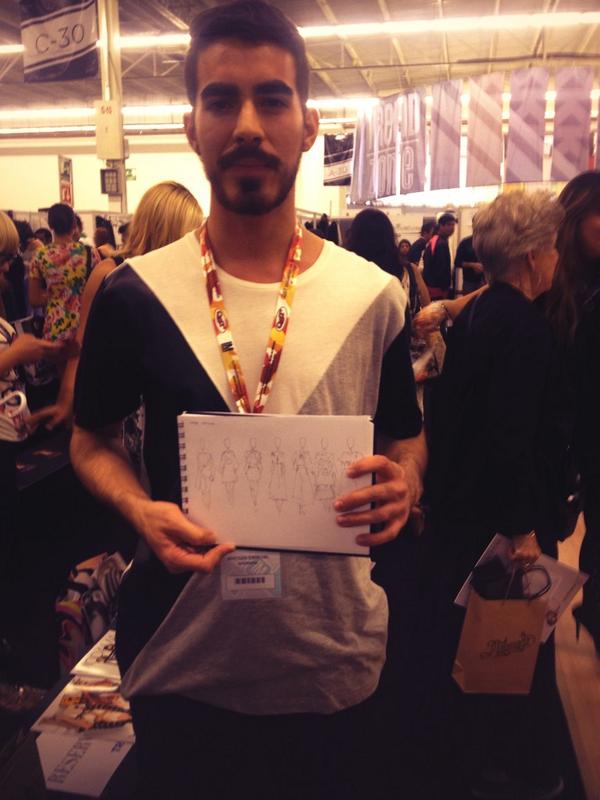 lizzzdurazzzo's tweet image. Muchas gracias @robsoart por plasmar la colección de @JorgeSanchezTJ #hermoso #excelente #intermoda2014