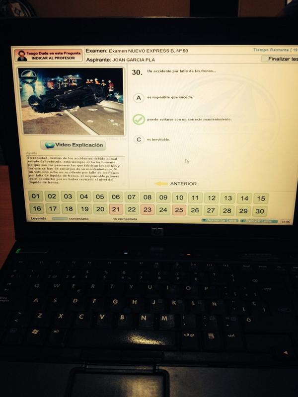 joangp98's tweet photo. Vamos joder, primer examen de la autoescuela aprovat😂, després de 16 intents... http://t.co/yCdsTbpig4