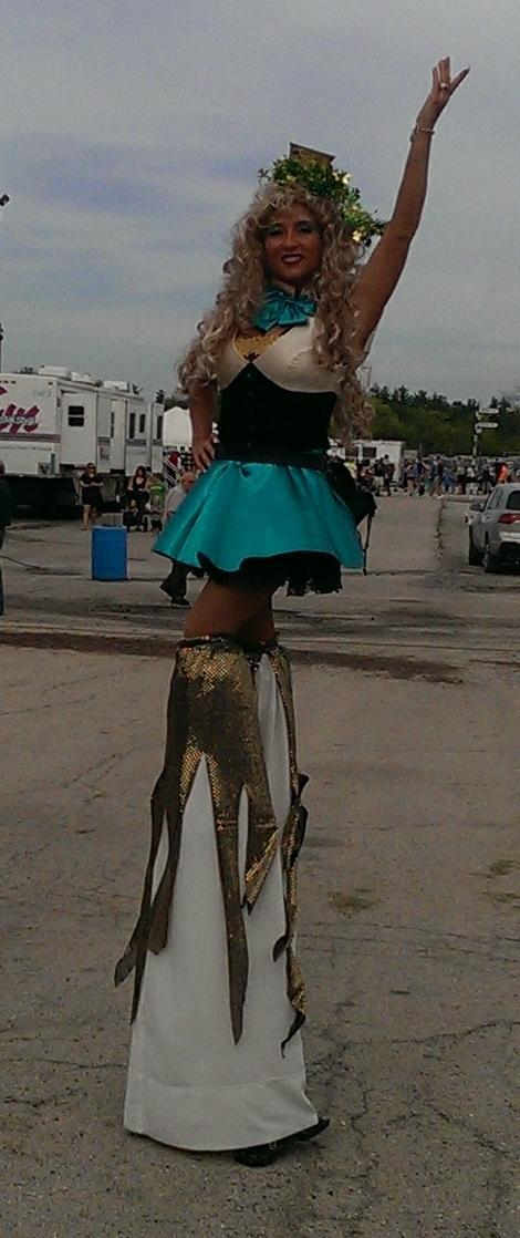 RoxEnt's tweet image. We R now in the Chicago so if you need stilt walkers for your event contact us at, 407-432-6111. More costumes, avail