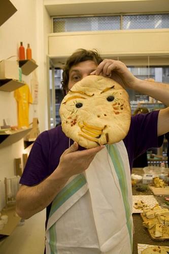 2days 2go until <a href="/PeabodyLDN/">PeabodyLDN</a> Blackfriars residents <a href="/Tate/">Tate</a> feast with <a href="/aalexbettler/">aalex</a> <a href="/exyzt_/">Collectif EXYZT</a> Making pizzas :-)