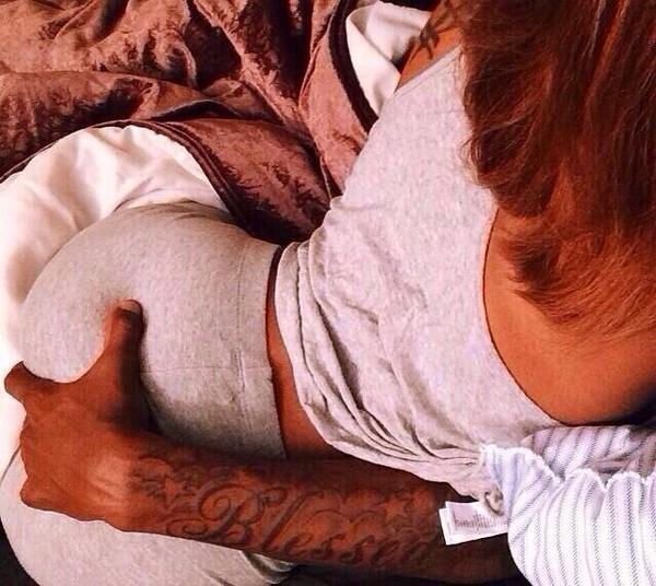 BasicLoveNotes's tweet image. Every girl likes this