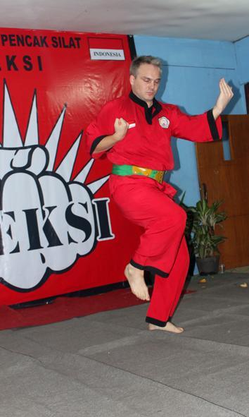 ppsbeksi's tweet photo. BEKSI in action http://t.co/KbwBaZqjTR
