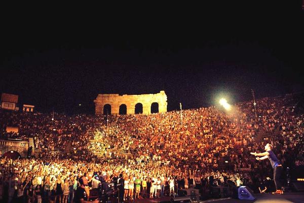 CremoniniCesare's tweet photo. Un anno esatto fa. Solo uno. Buonanotte! http://t.co/vNGd13A42b