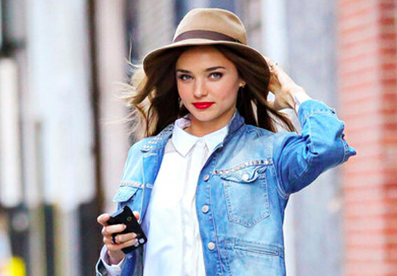 ruby_radar's tweet image. What Style Trends Do Executive Men Prefer On Single Women? bit.ly/WtxYzD — #OOTD #Dating #Tips #Sydney