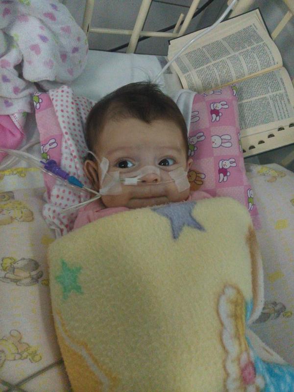 e_maltez's tweet photo. @mariseka apoya a mi hija con una oración está grave luchando y todo el mundo ora,que Chile no sea menor Rt please http://t.co/q8JnzjudPq